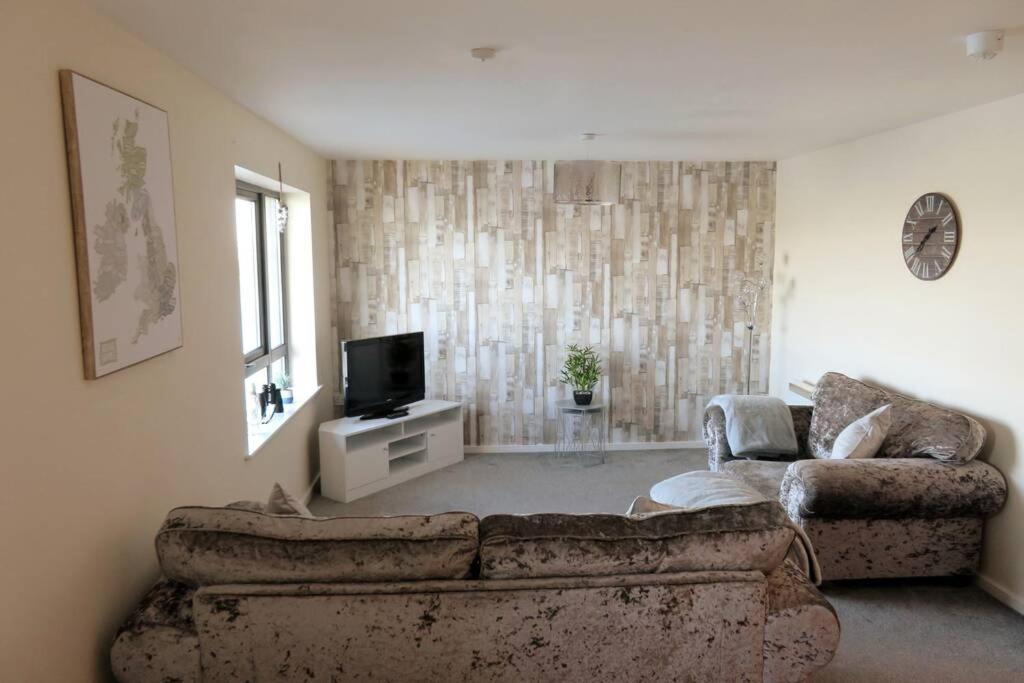 Home From Home With Fantastic Views 2 Runcorn Exterior photo